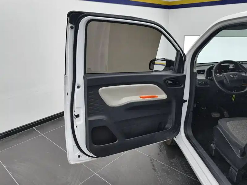 wuling miniev
