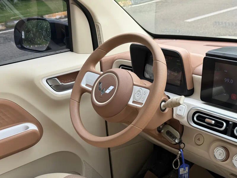 wuling miniev