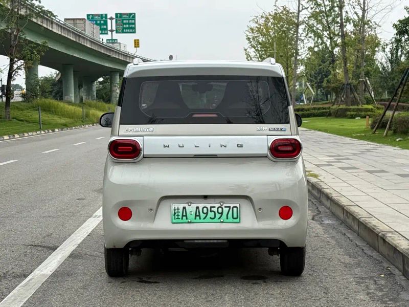 wuling miniev