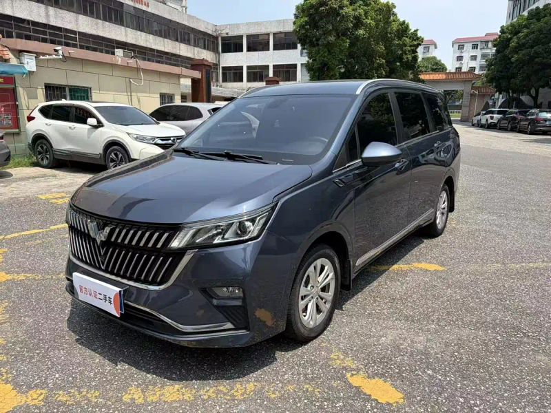 wuling jiachen