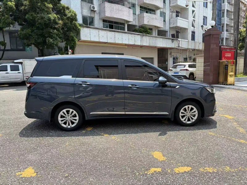 wuling jiachen