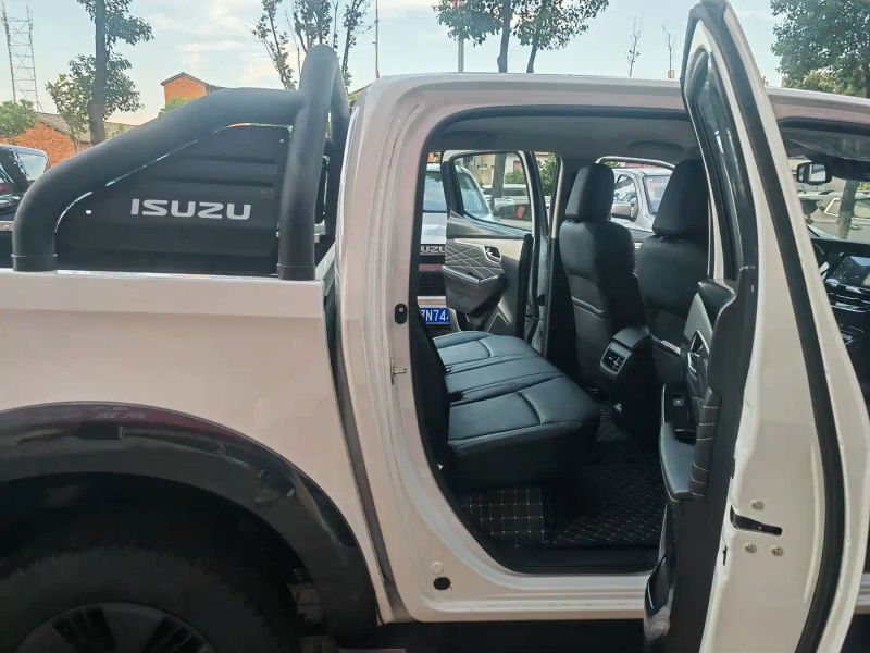 Isuzu d-max