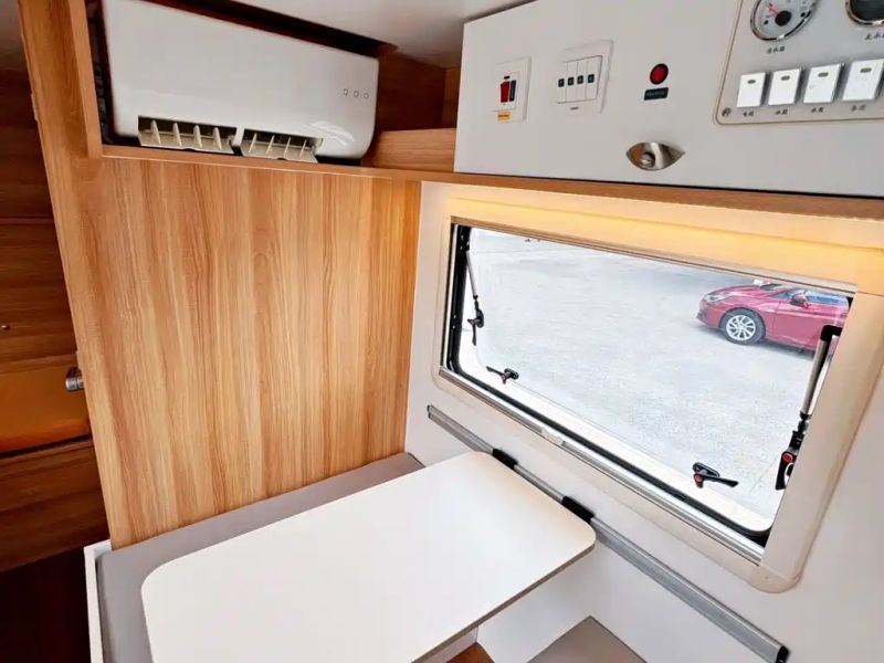 Isuzu motorhome
