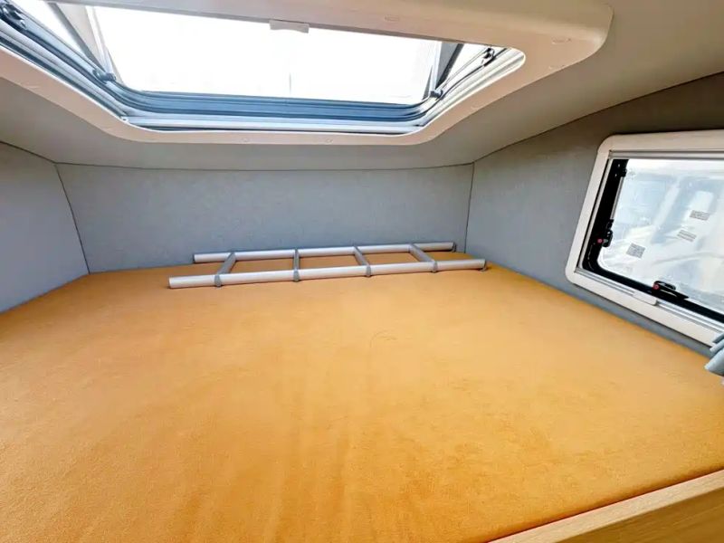 Isuzu motorhome