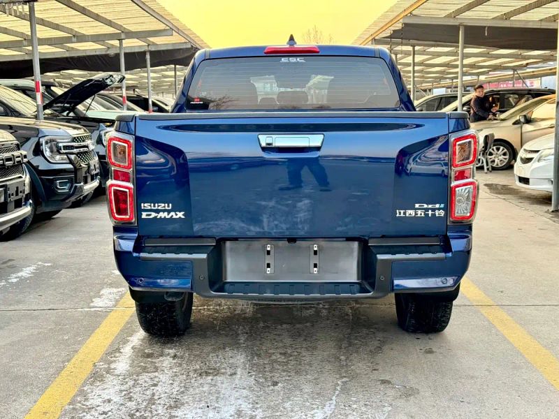 Isuzu d-max