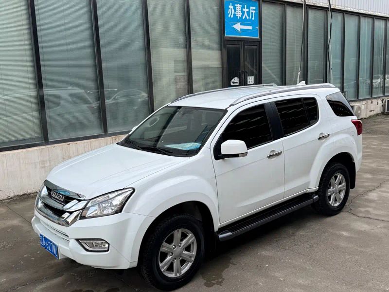 Isuzu muyu_xia