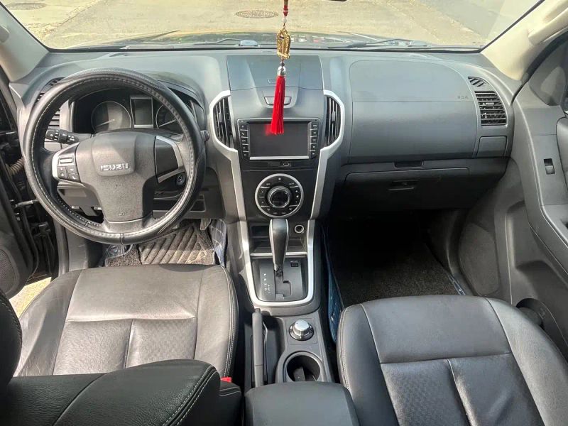 Isuzu d-max