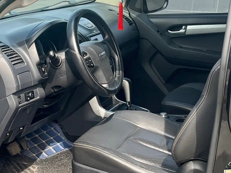 Isuzu d-max