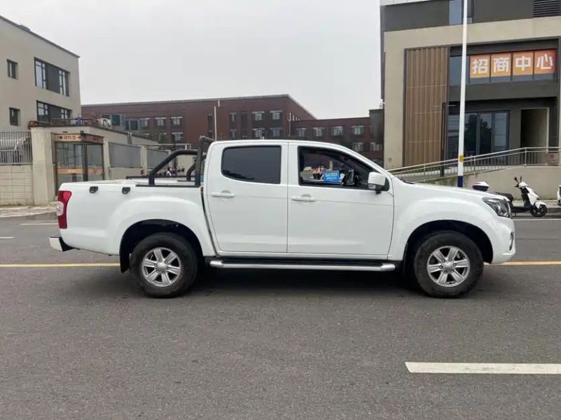 Isuzu remex