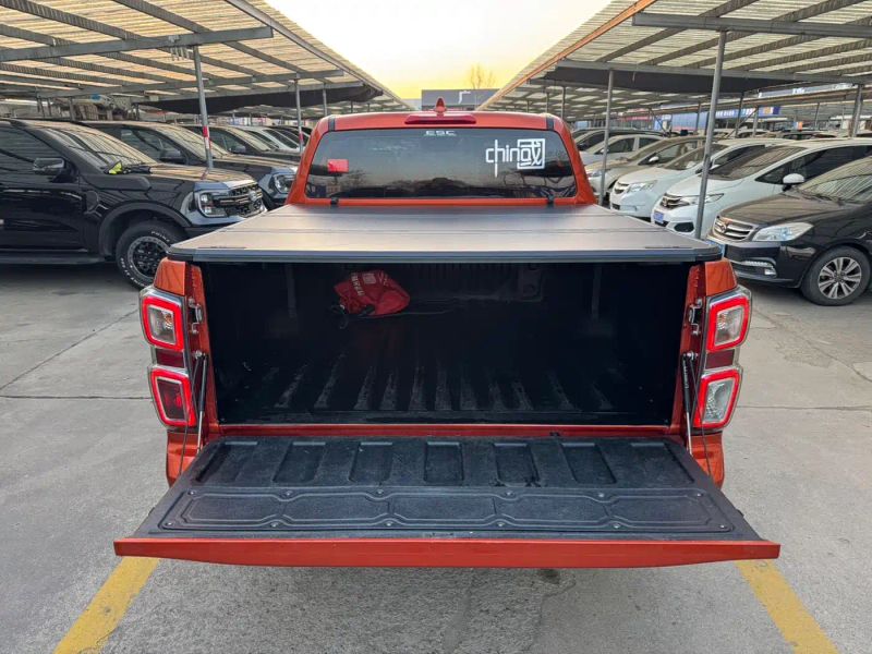 Isuzu d-max