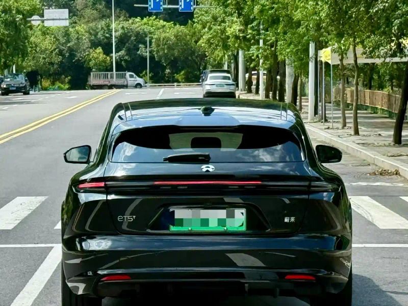 Nio et5t