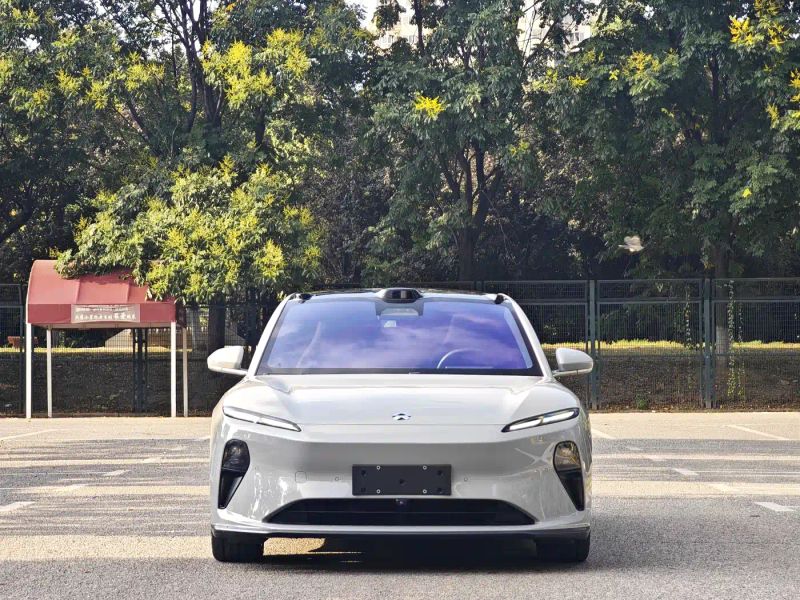 Nio et5
