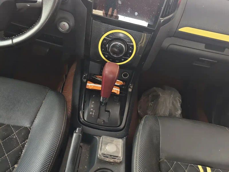 Isuzu d-max