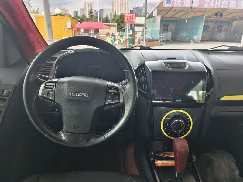 Isuzu d-max
