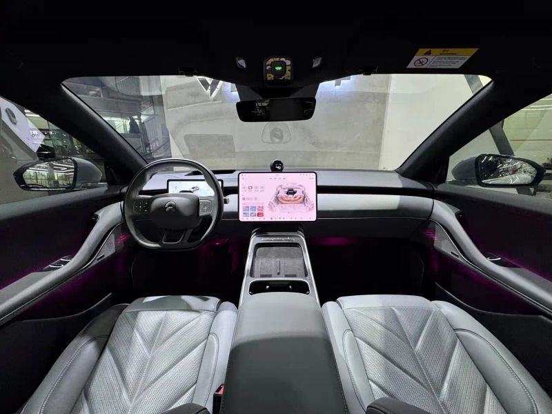 Nio et5t