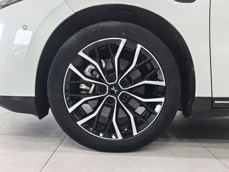 Xpeng xpengp5