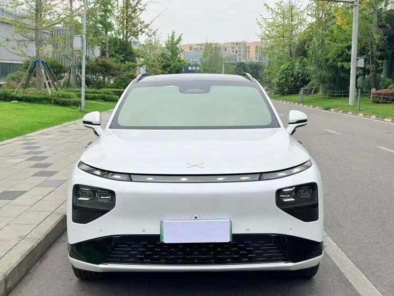 Xpeng g9