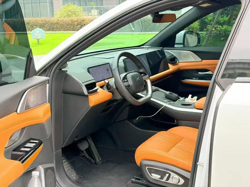 Xpeng g9
