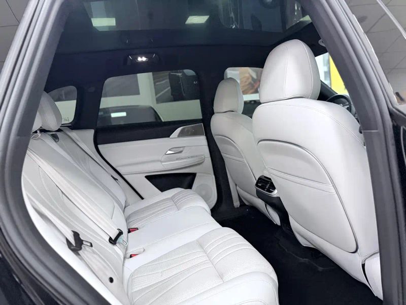 Xpeng g9