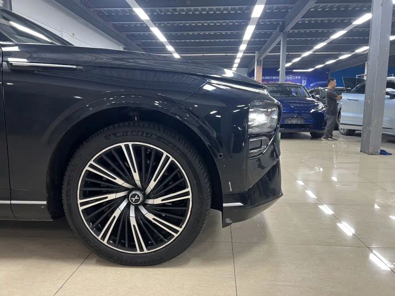 Xpeng g9