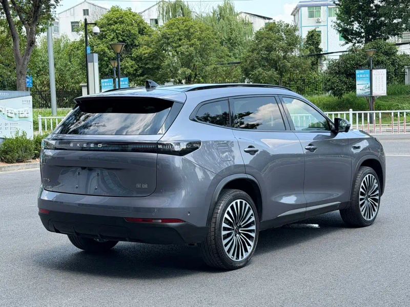 Exeed et5