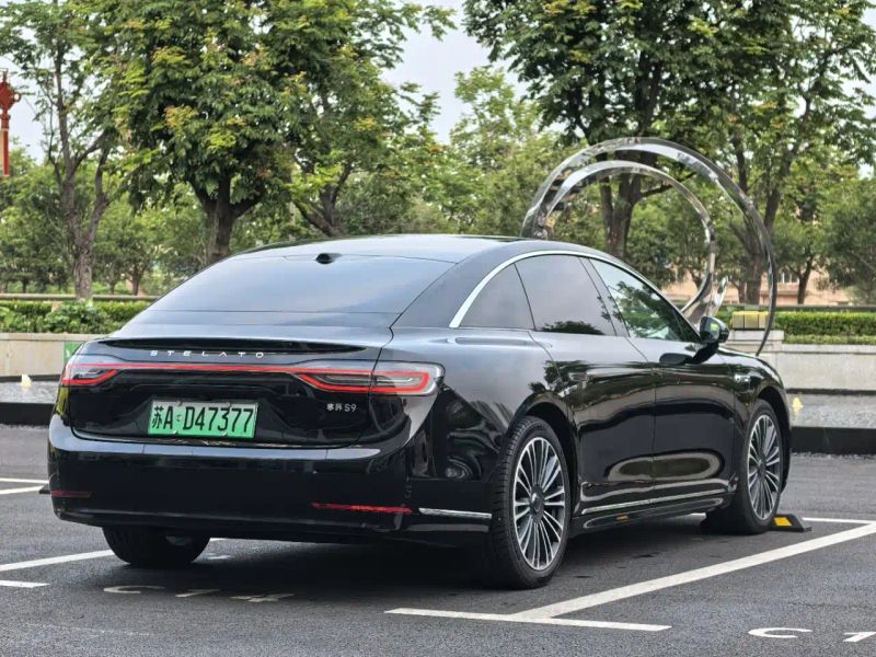 Houzer s9