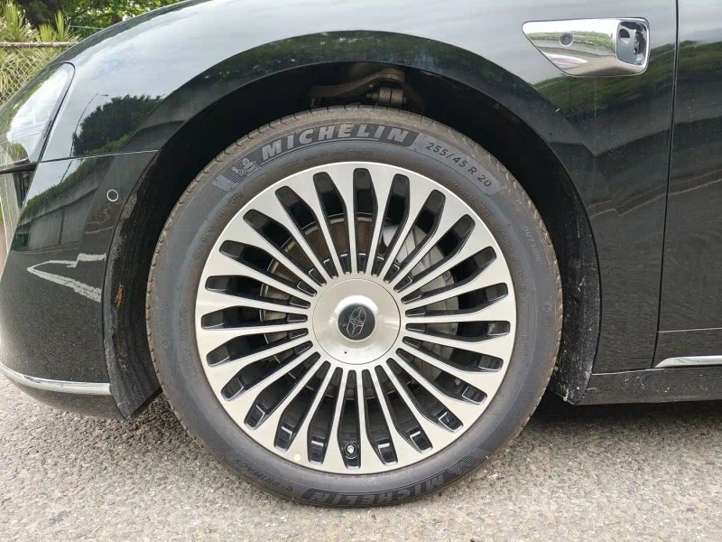 Houzer s9
