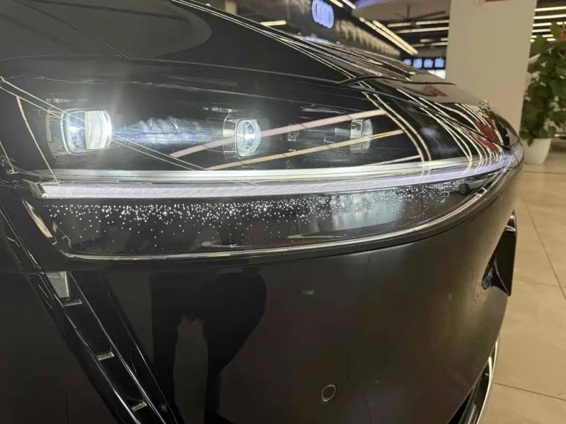 Houzer s9