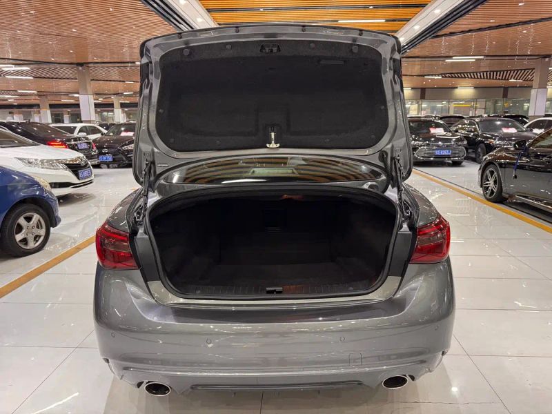 Infiniti q50l