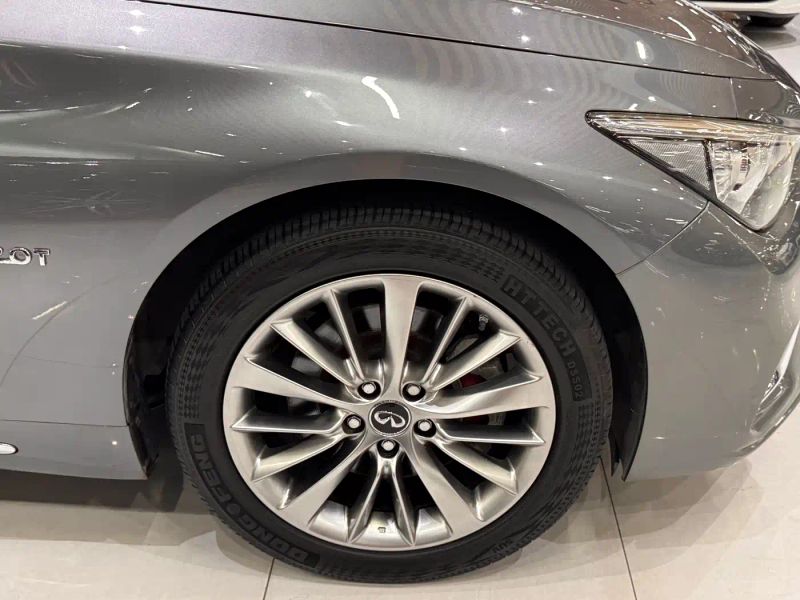 Infiniti q50l