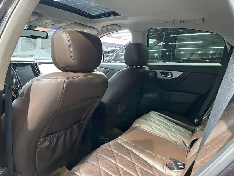 Infiniti FX