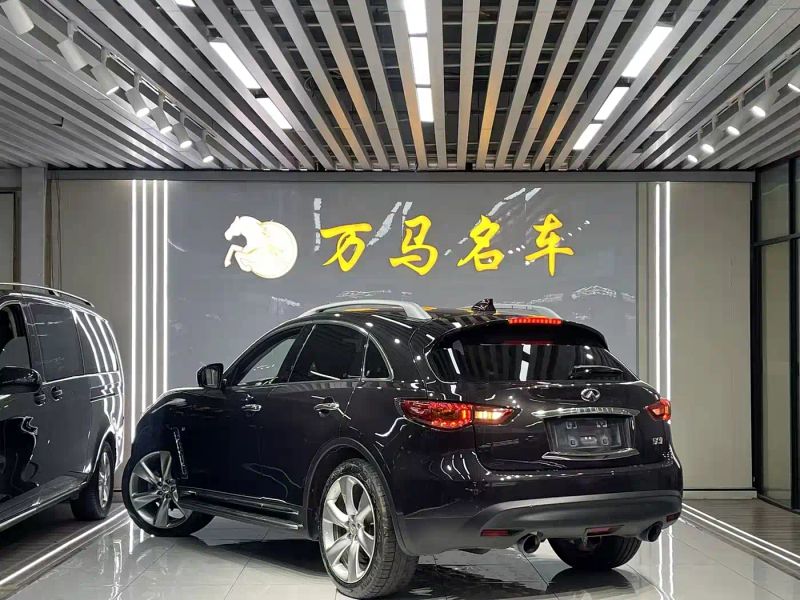 Infiniti FX