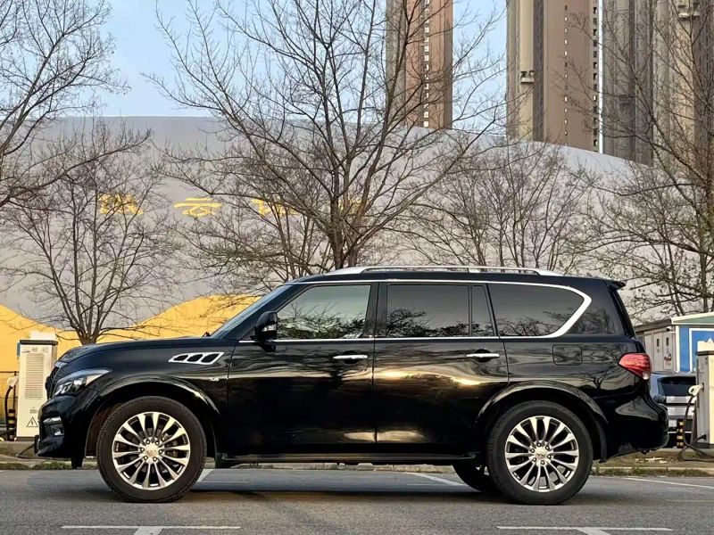 Infiniti QX80