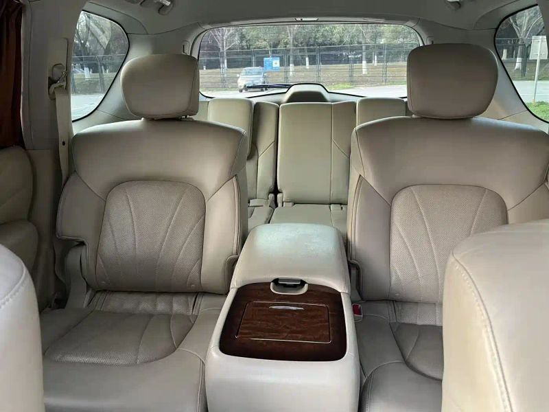 Infiniti QX80
