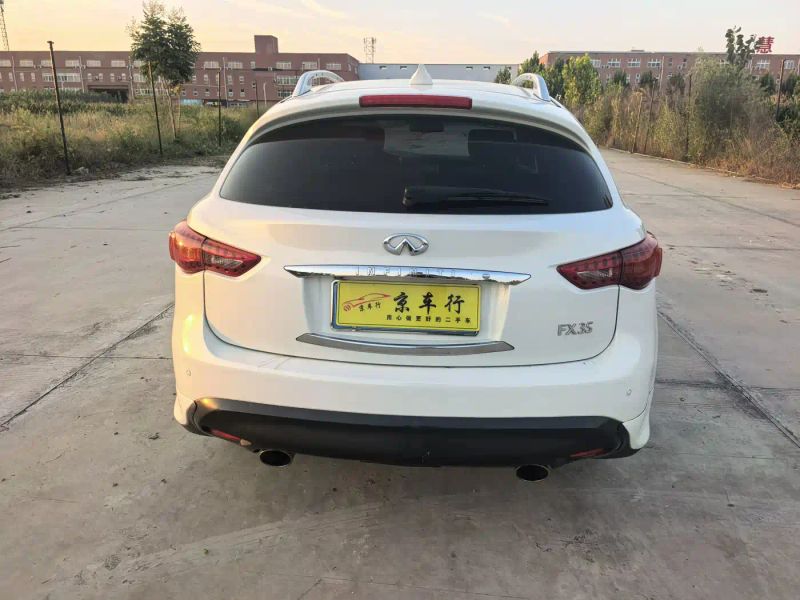 Infiniti FX