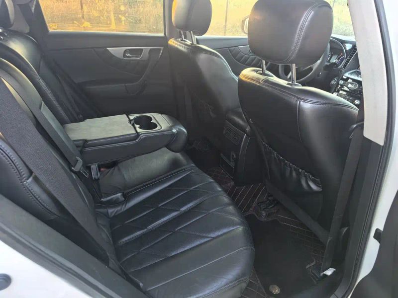 Infiniti FX