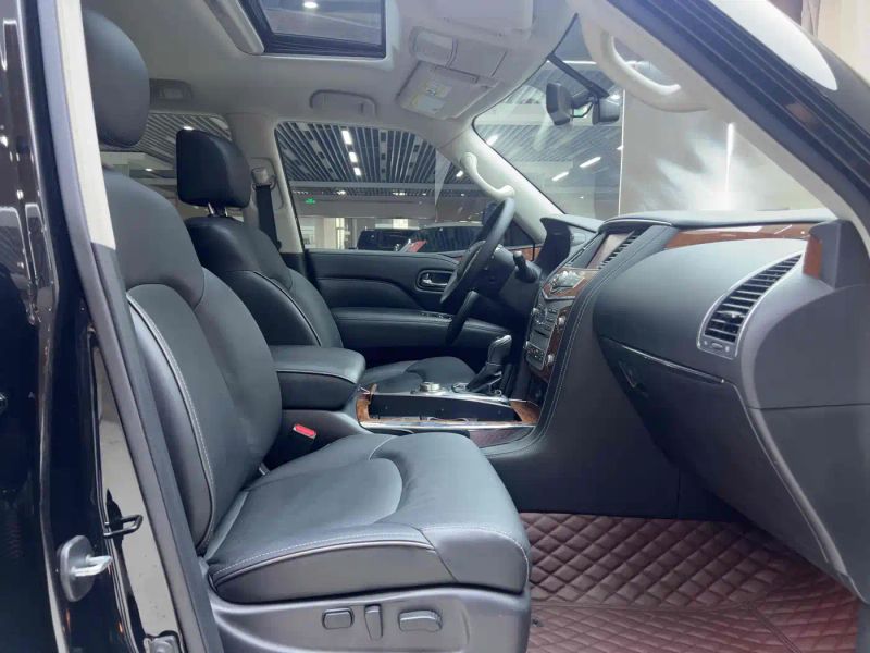 Infiniti QX80