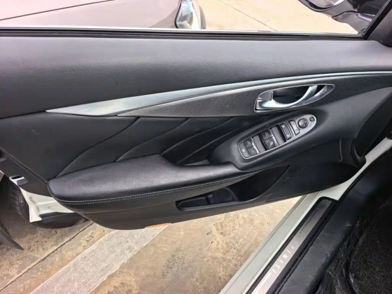 Infiniti q50l