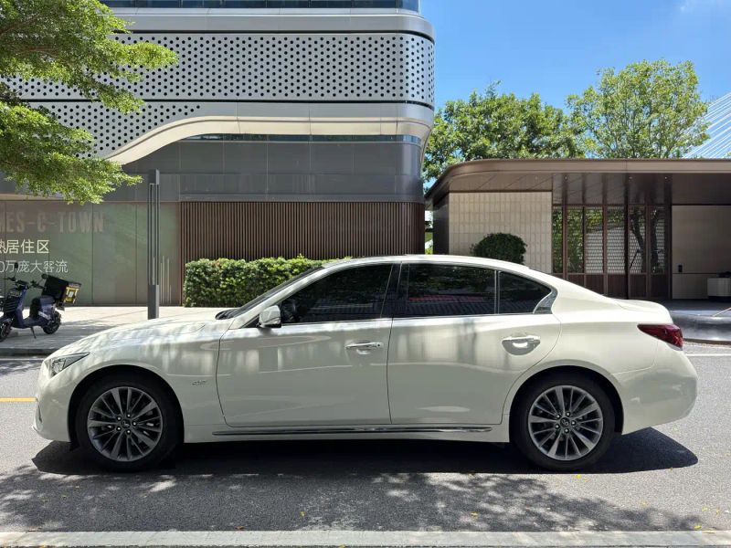 Infiniti q50l