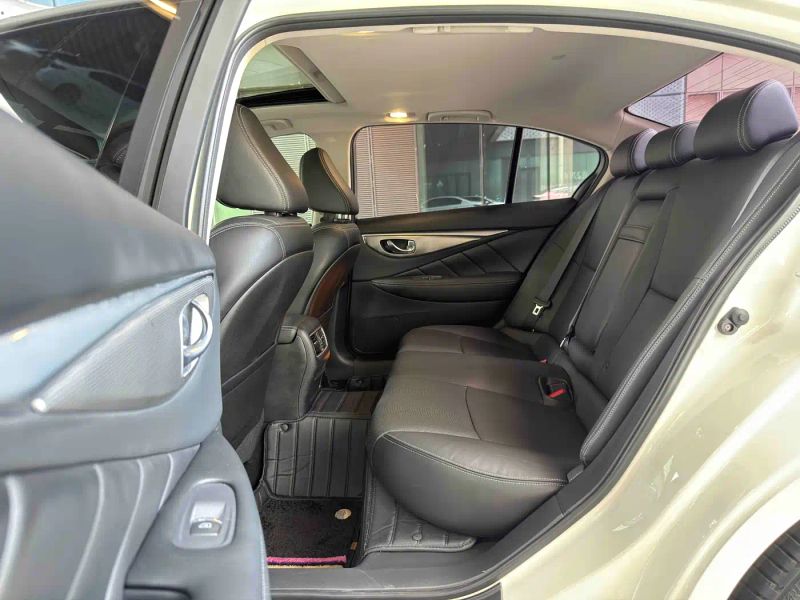 Infiniti q50l