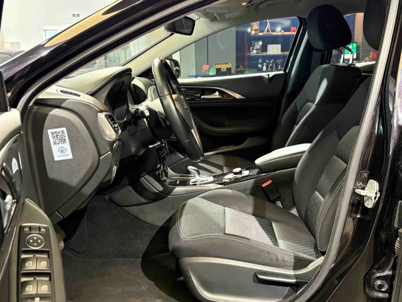 Infiniti QX30