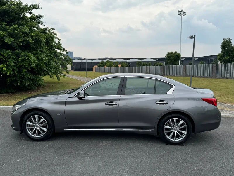Infiniti q50l