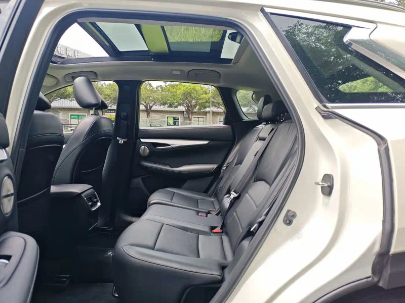 Infiniti QX