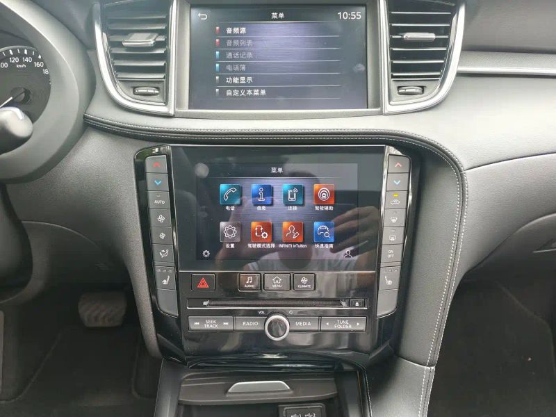 Infiniti QX