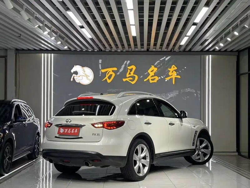 Infiniti FX