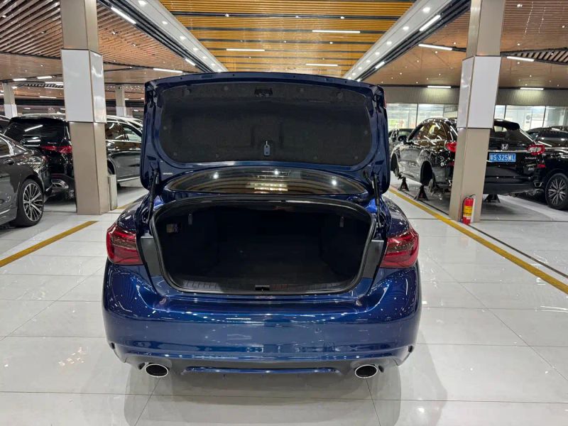 Infiniti q50l