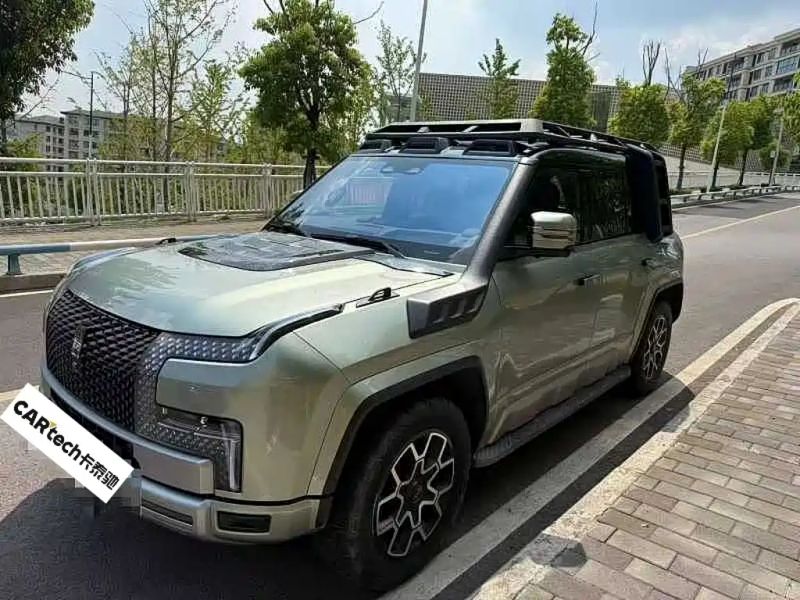 Yangwang u8