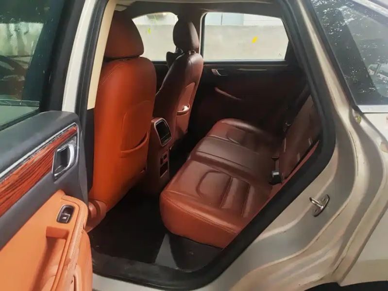 dama suv