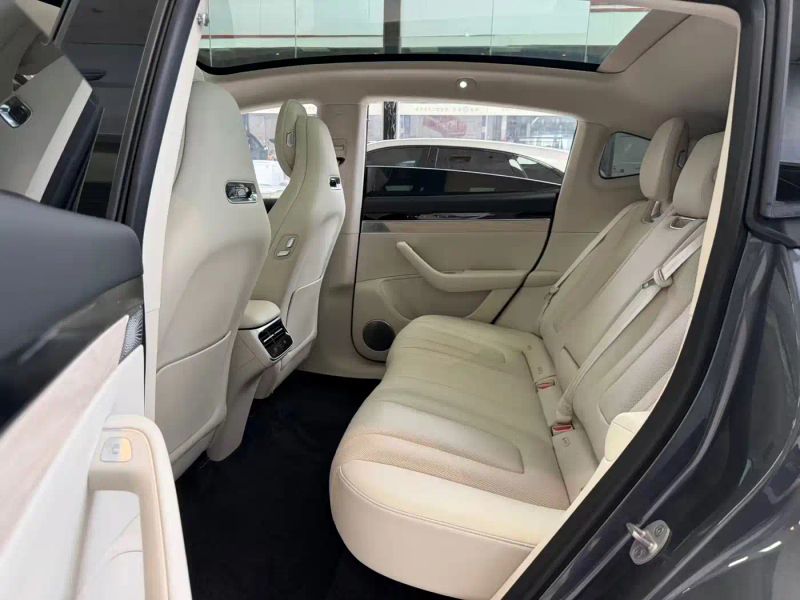 Luxeed zhijiangr7