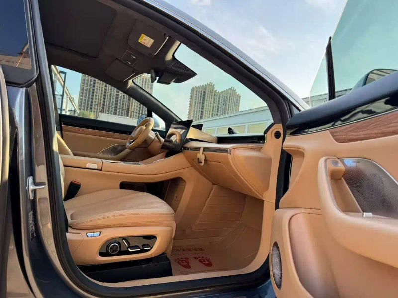 Luxeed zhijiangr7